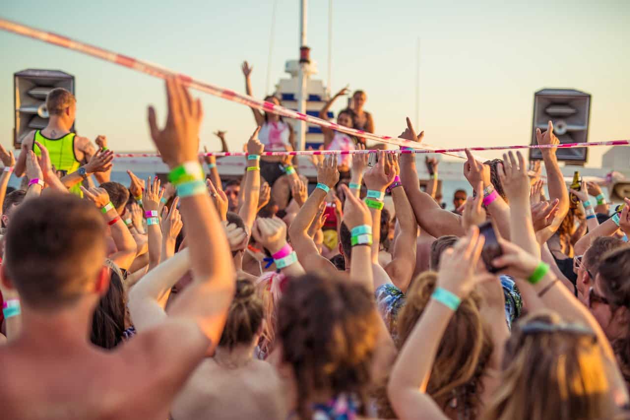 Boat Parties 2024 Ultimate Boat Party Guide ⚓️